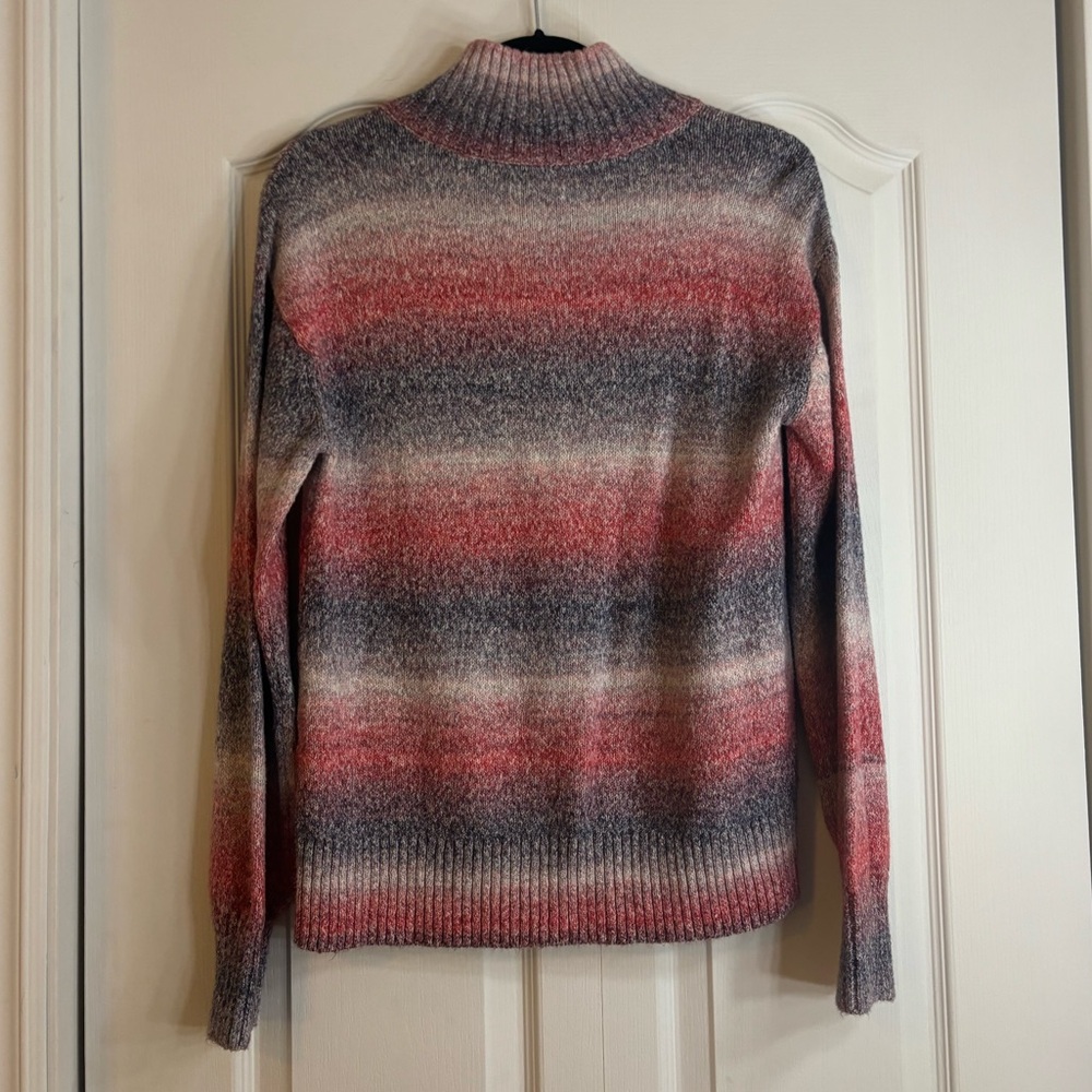 Beautiful Tommy Hilfiger Sweater - Picture 2 of 3